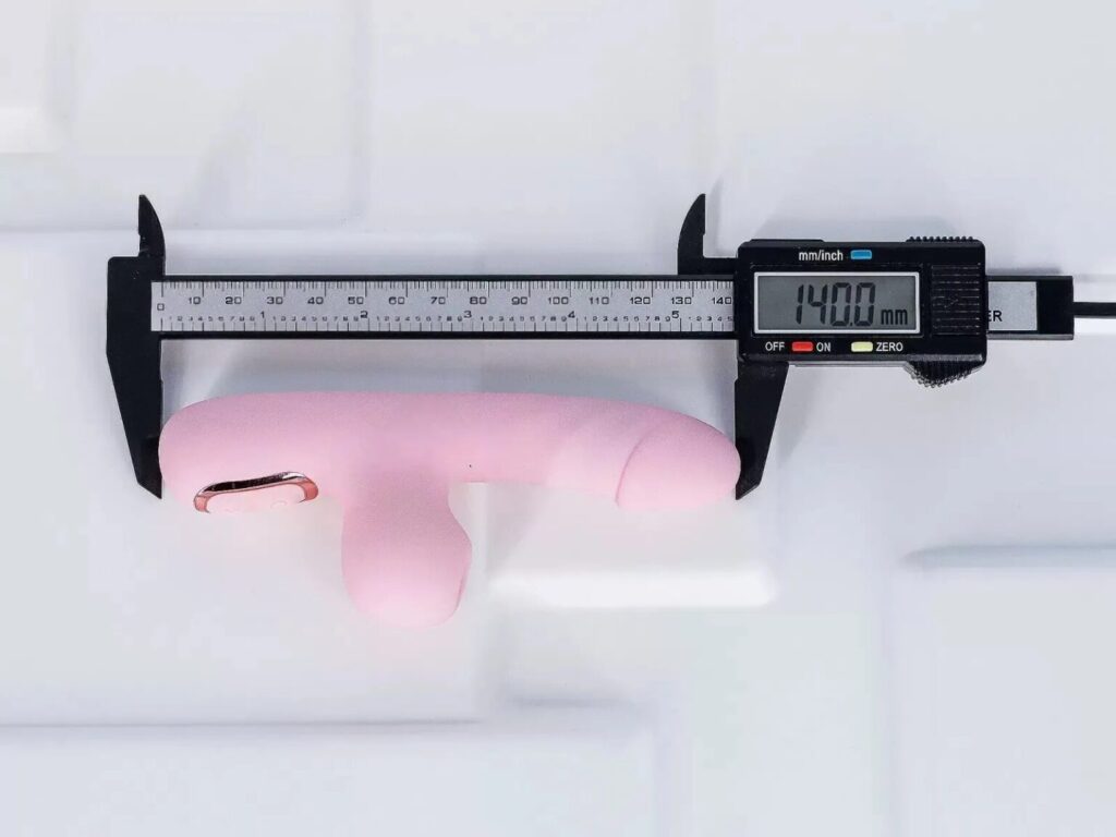 Cậu Bé Giả Đa Năng Milly - Nhỏ Gọn - Có Nhánh Phụ Rung Hút 2 Cậu Bé Giả Đa Năng Milly - Nhỏ Gọn - Có Nhánh Phụ Rung Hút