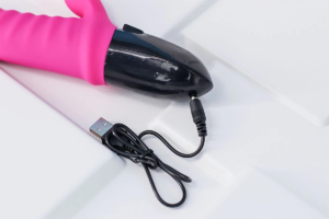 Dương Vật Giả Đa Năng VIBRATION Digiheat – 12 Chế Độ Rung & Sưởi Ấm Thông Minh