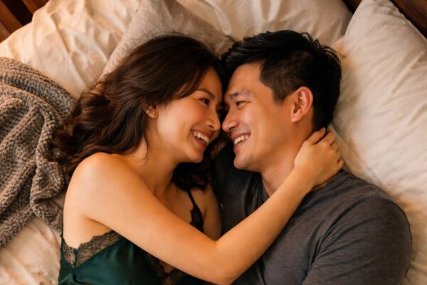 Vợ chồng hâm nóng tình cảm